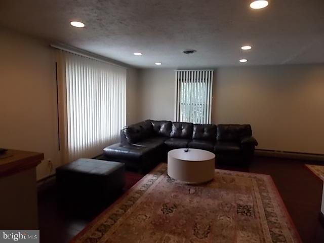 1960 Alcott Road York, PA 17406 - Photo 11 of 32 Gallery Image 11