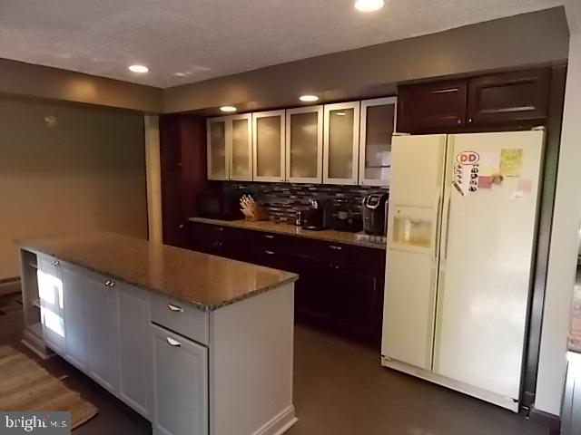 1960 Alcott Road York, PA 17406 - Photo 16 of 32 Gallery Image 16