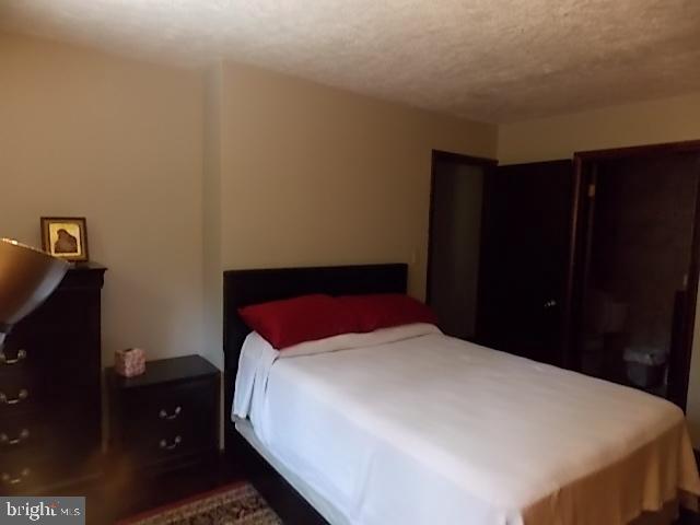 1960 Alcott Road York, PA 17406 - Photo 23 of 32 Gallery Image 23