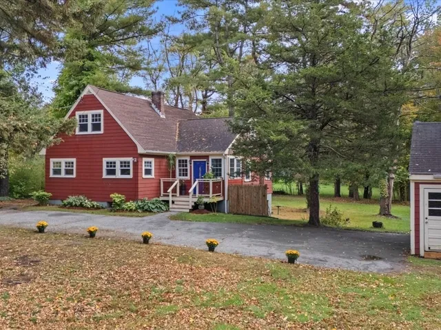 $895,000 | 290 East Street, Westwood, MA 02090