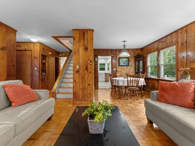 $895,000 | 290 East Street, Westwood, MA 02090