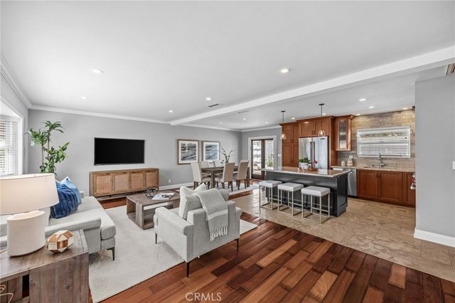 $1,750,000 | 224 Pauline Place, Costa Mesa, CA 92627