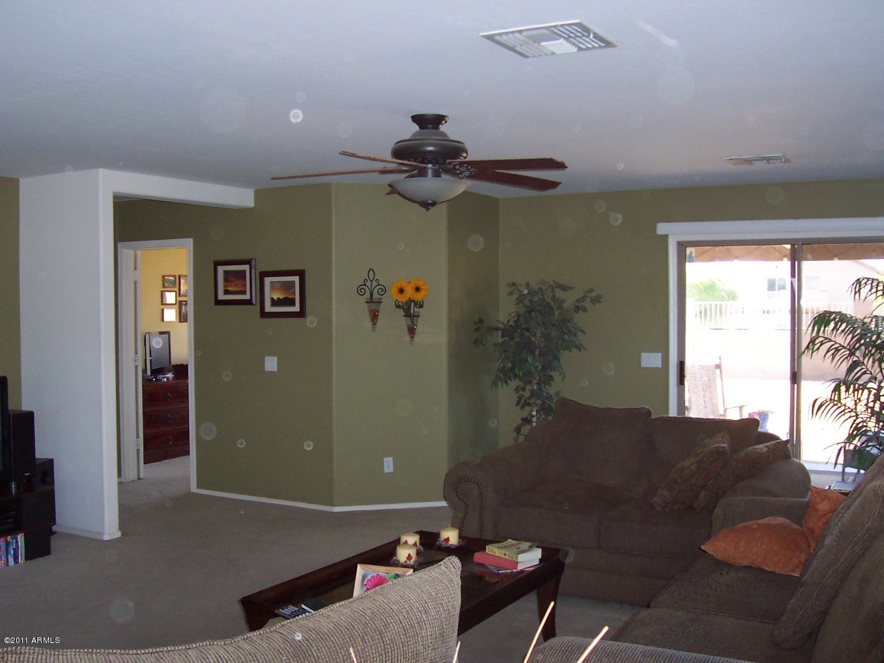 4410 West Carson Road Laveen, AZ 85339 - Photo 10 of 12 Great room2