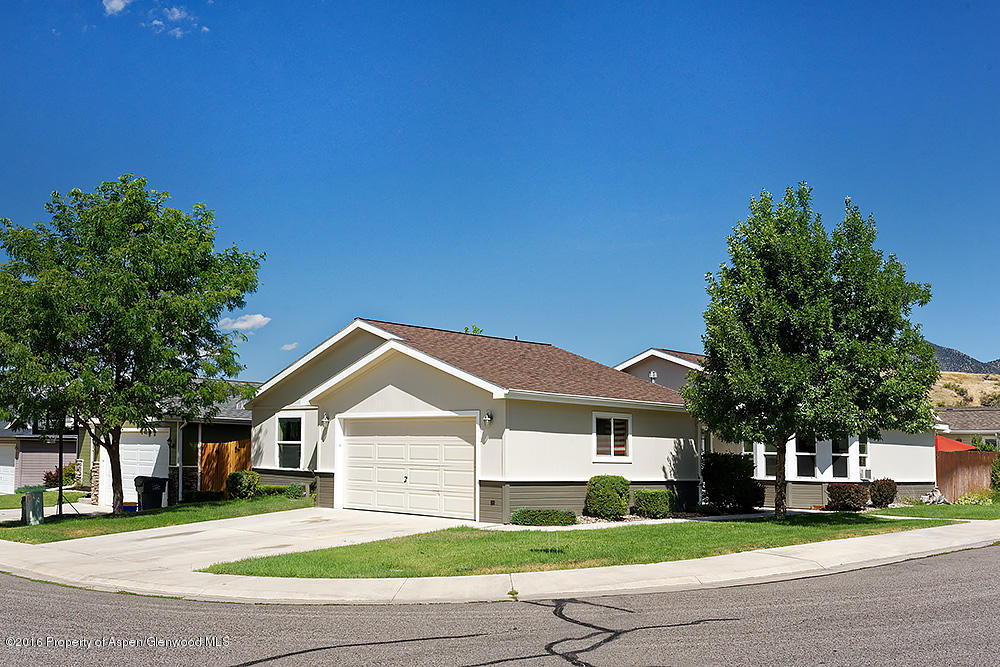 615 Evergreen Road Silt, CO 81652 - Photo 2 of 14 615EvergreenRd_Web002