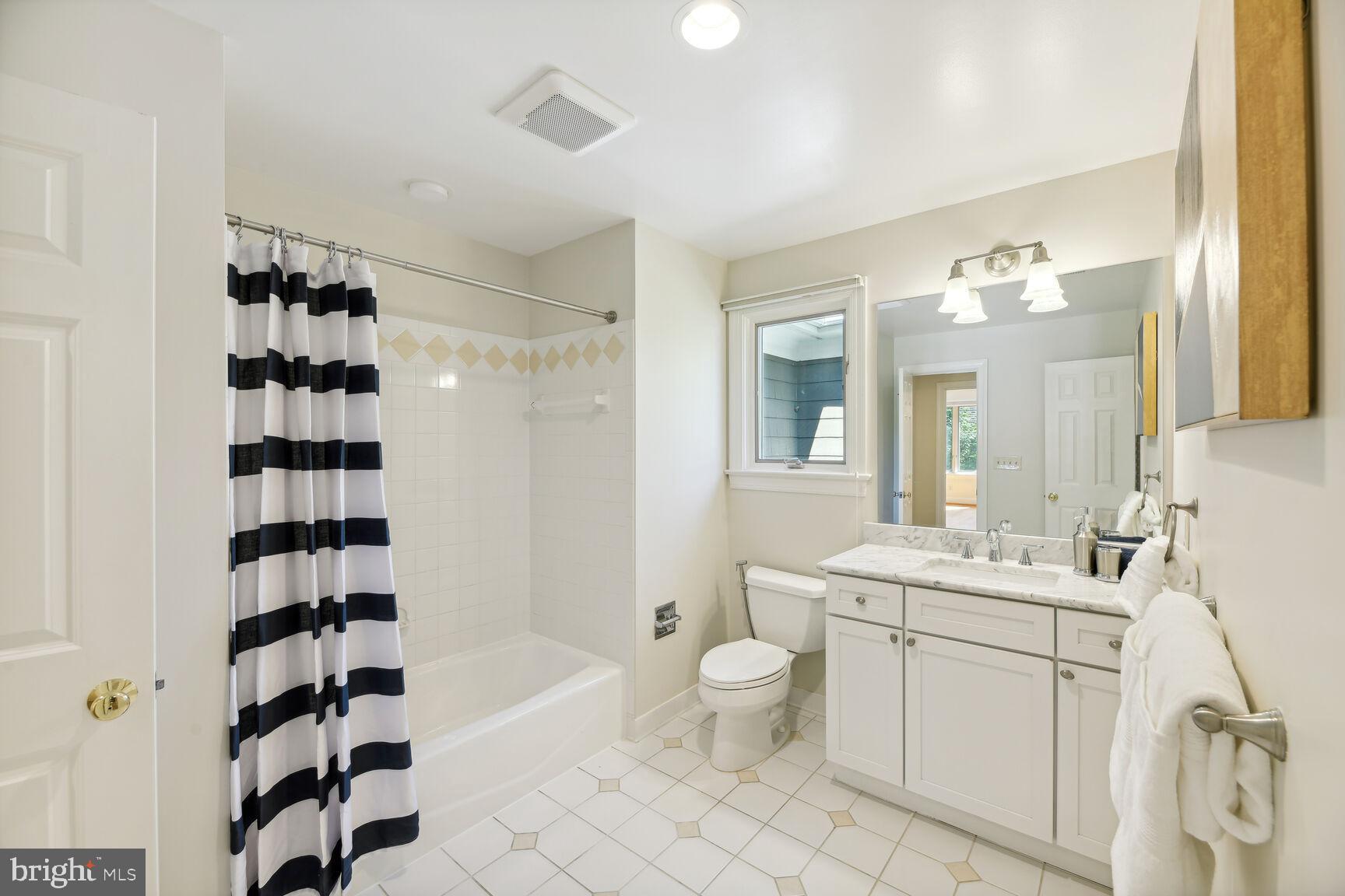 6236 Clearwood Road Bethesda, MD 20817 - Photo 38 of 67