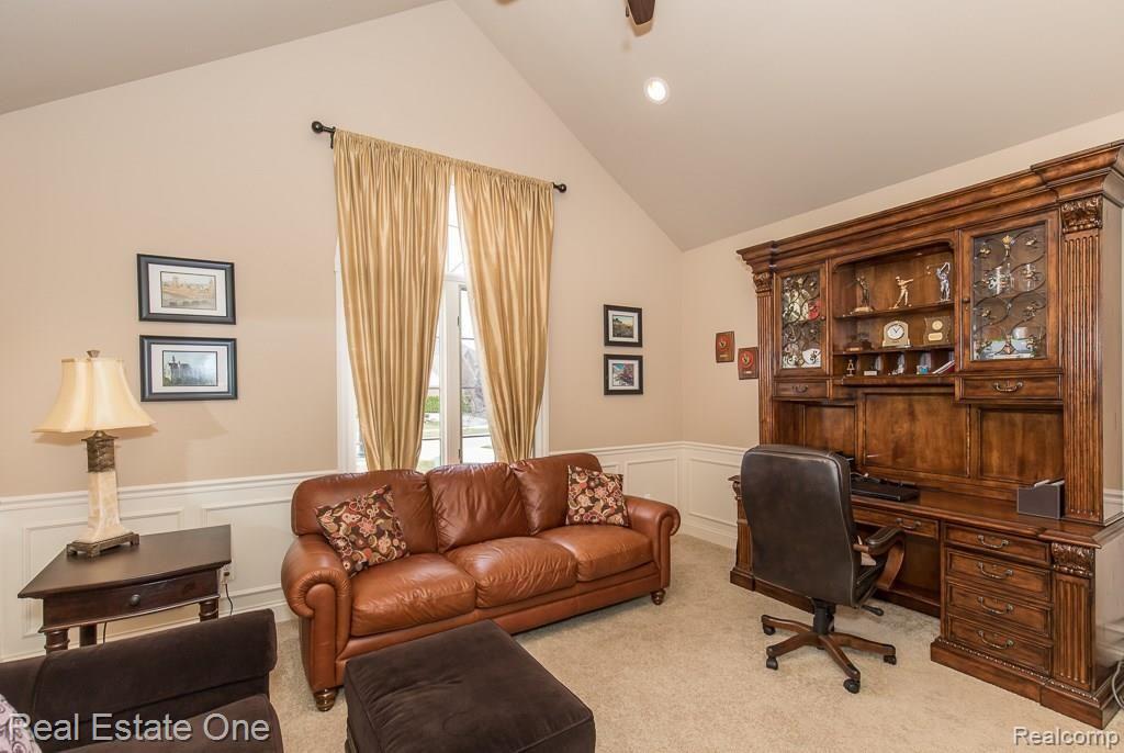 1463 Galena Rochester, MI 48306 - Photo 17 of 39 Galena MLS-W025.jpg