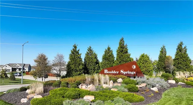 $334,950 | 19711 West 195th Street, Spring Hill, KS 66083