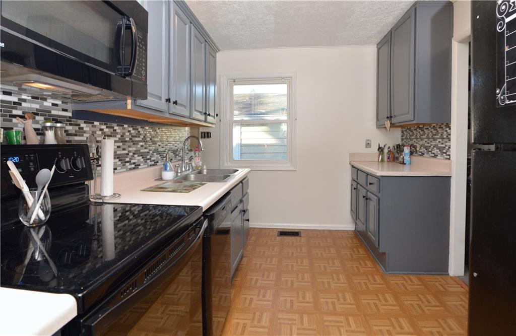 544 North Carr Road Plainfield, IN 46168 - Photo 10 of 27 Gallery Image 10