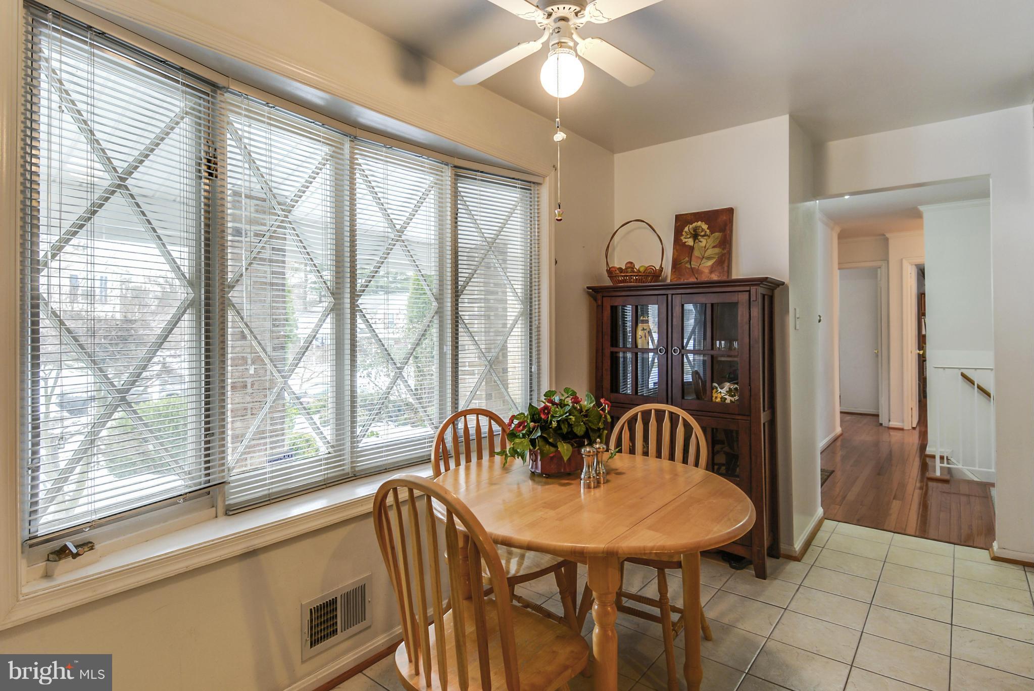 2105 Edgeware Street Silver Spring, MD 20905 - Photo 10 of 30 Breakfast Area