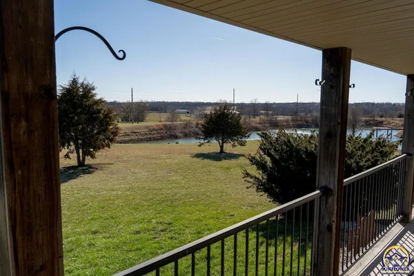 $525,000 | 1922 Northeast 70th Street, Topeka, KS 66617