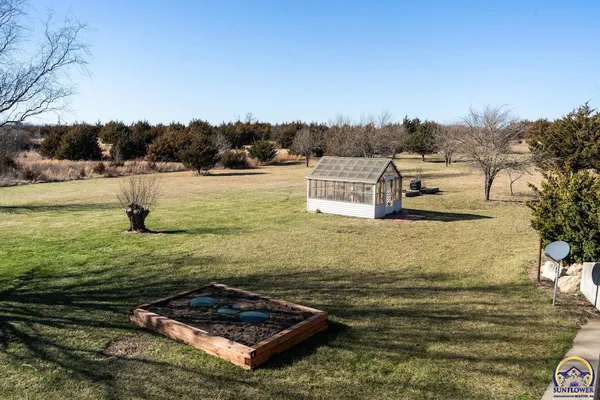 $525,000 | 1922 Northeast 70th Street, Topeka, KS 66617