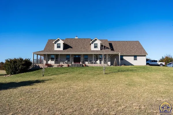 $525,000 | 1922 Northeast 70th Street, Topeka, KS 66617