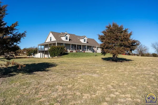 $525,000 | 1922 Northeast 70th Street, Topeka, KS 66617