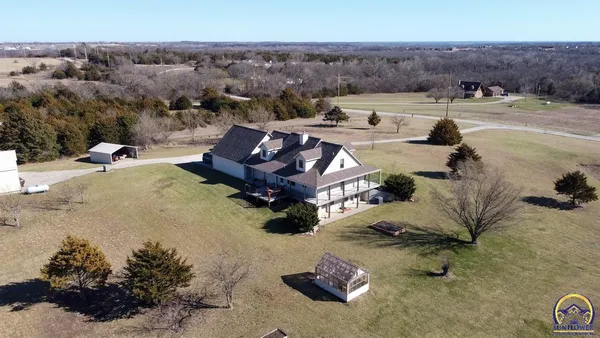 $525,000 | 1922 Northeast 70th Street, Topeka, KS 66617