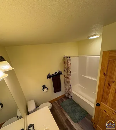 $525,000 | 1922 Northeast 70th Street, Topeka, KS 66617