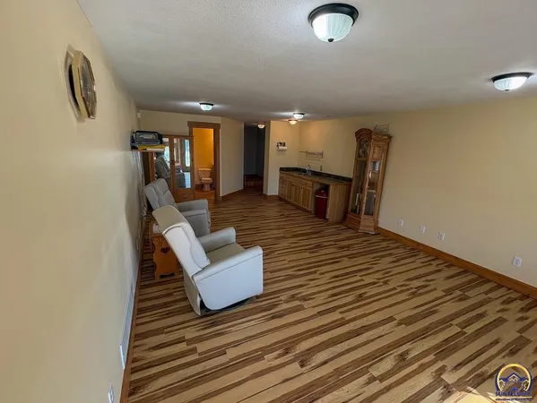 $525,000 | 1922 Northeast 70th Street, Topeka, KS 66617