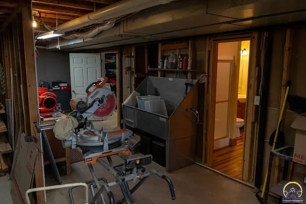 $525,000 | 1922 Northeast 70th Street, Topeka, KS 66617