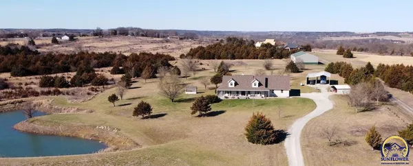 $525,000 | 1922 Northeast 70th Street, Topeka, KS 66617