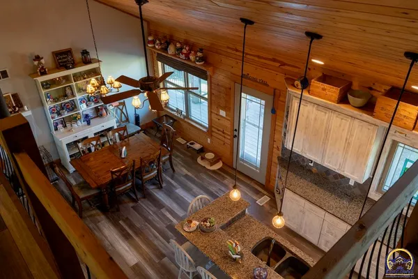 $525,000 | 1922 Northeast 70th Street, Topeka, KS 66617