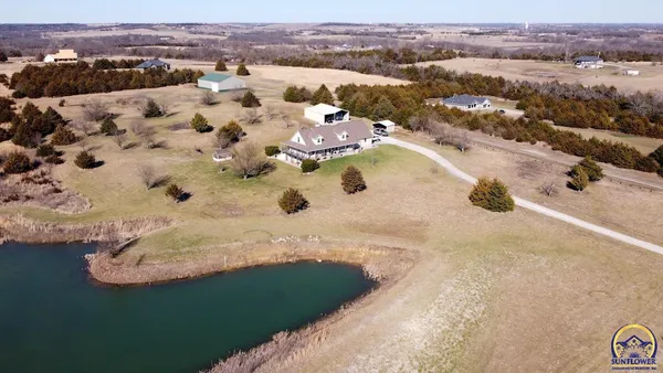 $525,000 | 1922 Northeast 70th Street, Topeka, KS 66617