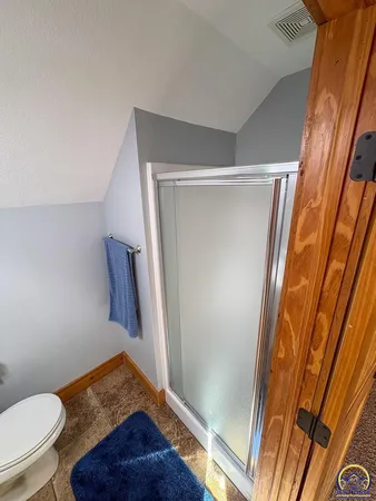 $525,000 | 1922 Northeast 70th Street, Topeka, KS 66617