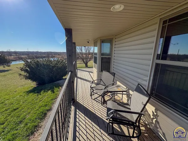 $525,000 | 1922 Northeast 70th Street, Topeka, KS 66617