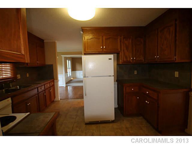 3100 Ivy Creek Road Gastonia, NC 28056 - Photo 7 of 10