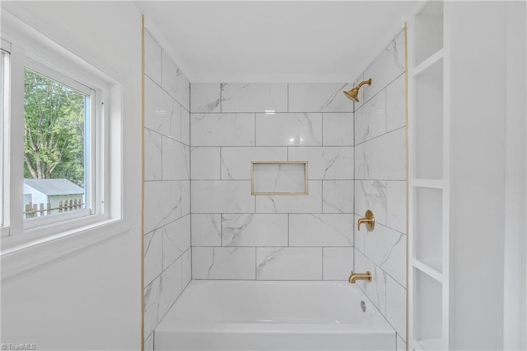 413 Junction Street Mount Airy, NC 27030 - Photo 22 of 30