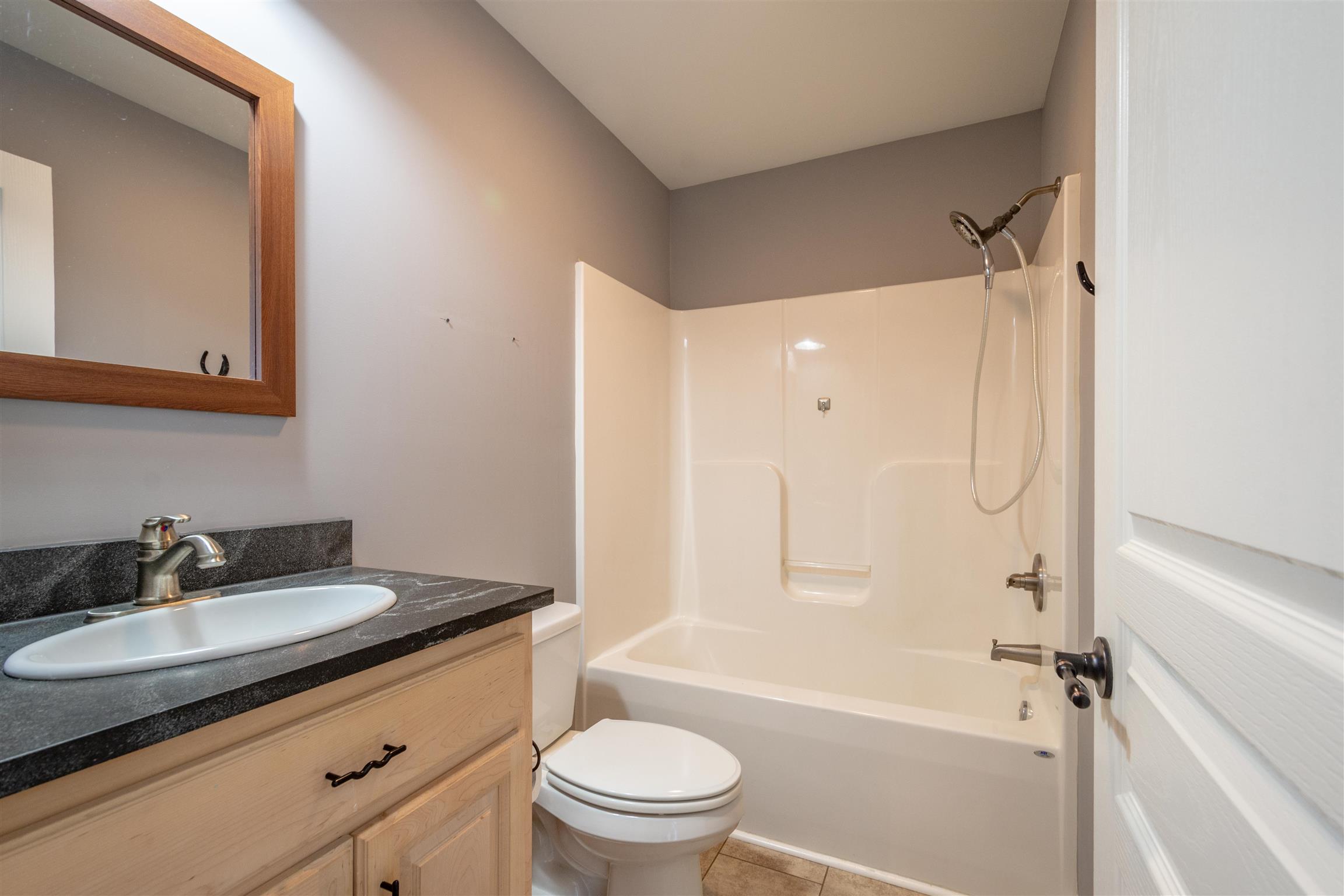 34391 Ardmore Ridge Road Prospect, TN 38477 - Photo 16 of 29 Hall Bath