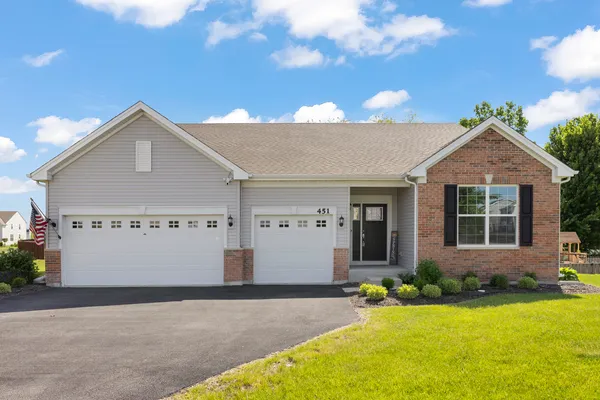 $574,900 | 451 Parkside Lane, Yorkville, IL 60560