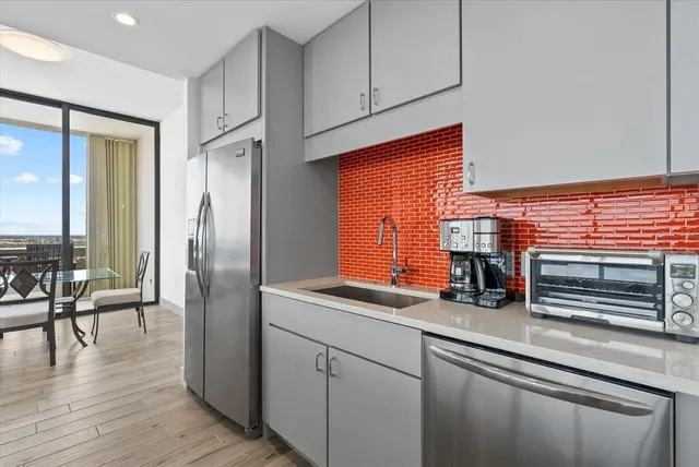 $1,649,000 | 5400 Ocean Boulevard, Unit 1704, Sarasota, FL 34242