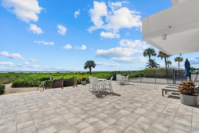 $1,649,000 | 5400 Ocean Boulevard, Unit 1704, Sarasota, FL 34242