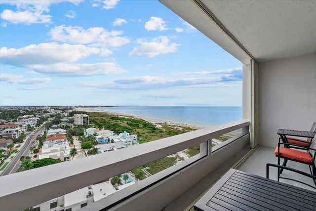 $1,649,000 | 5400 Ocean Boulevard, Unit 1704, Sarasota, FL 34242