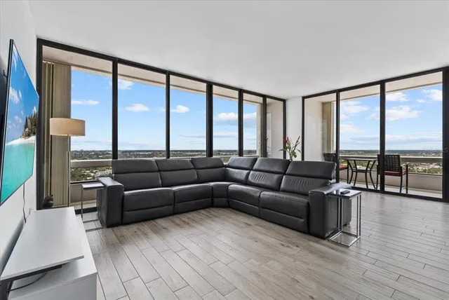 $1,649,000 | 5400 Ocean Boulevard, Unit 1704, Sarasota, FL 34242