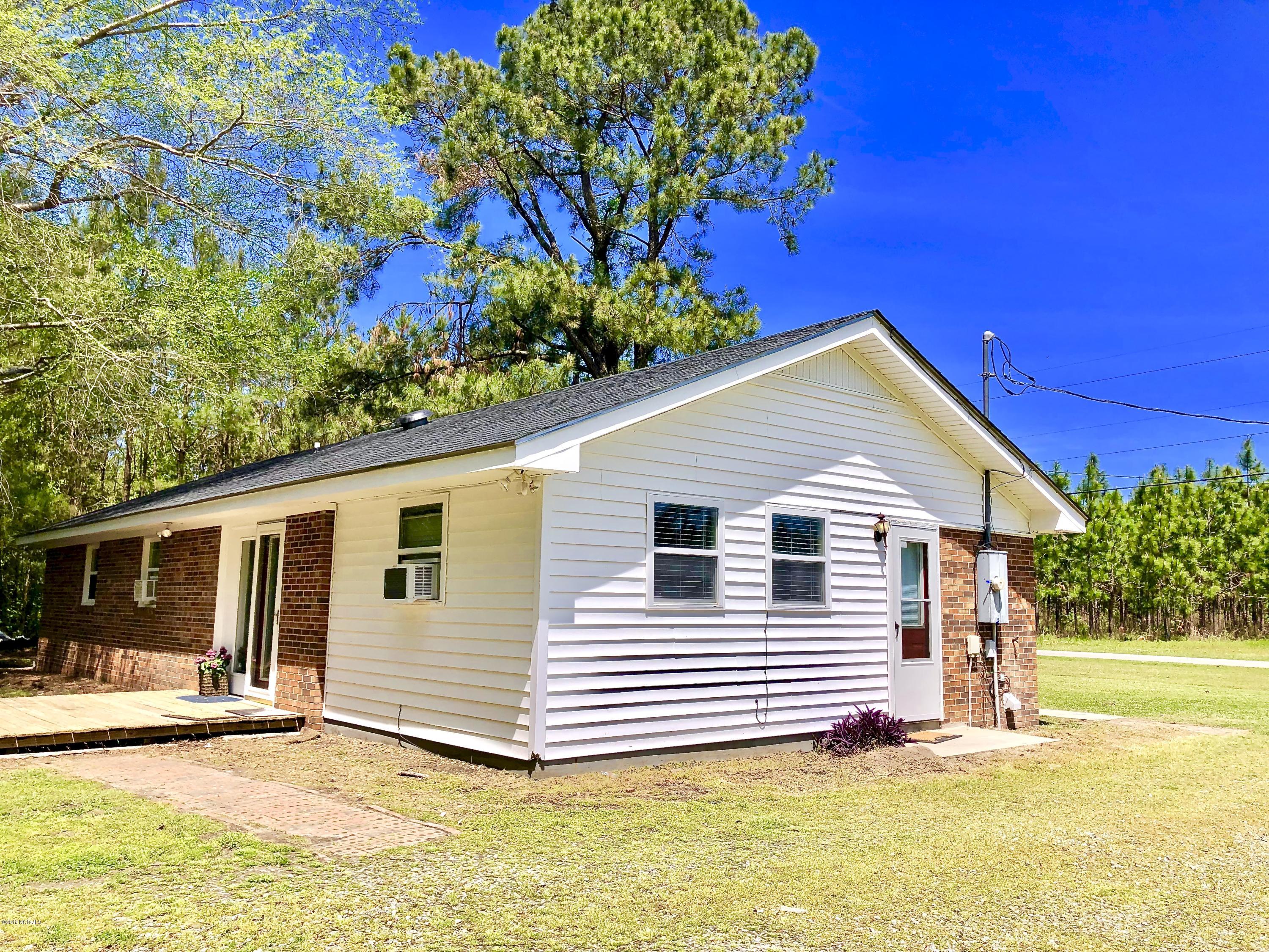 821 Garden Road Willard, NC 28478 - Photo 3 of 18 fullsizeoutput_2948