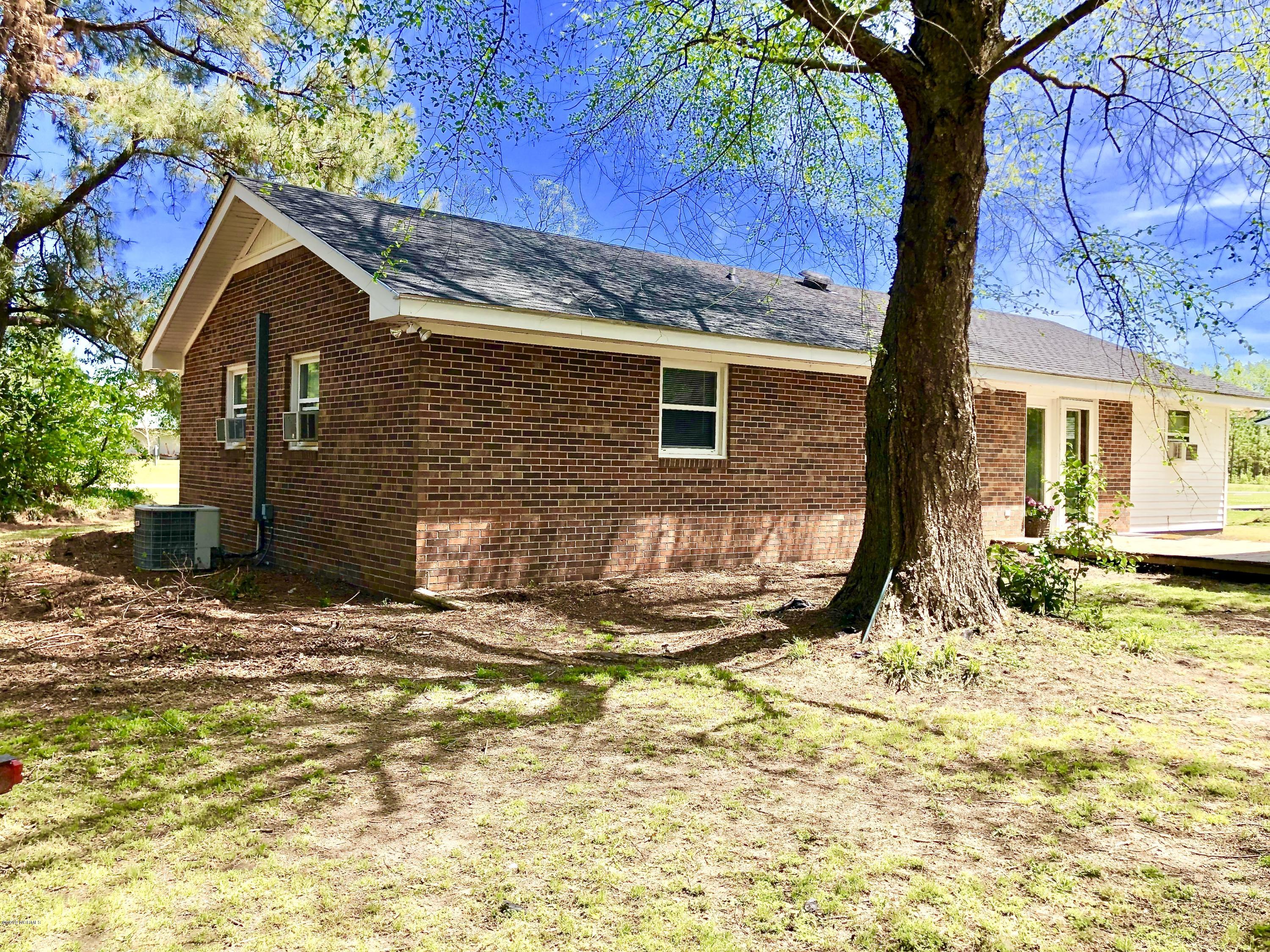 821 Garden Road Willard, NC 28478 - Photo 5 of 18 fullsizeoutput_294b
