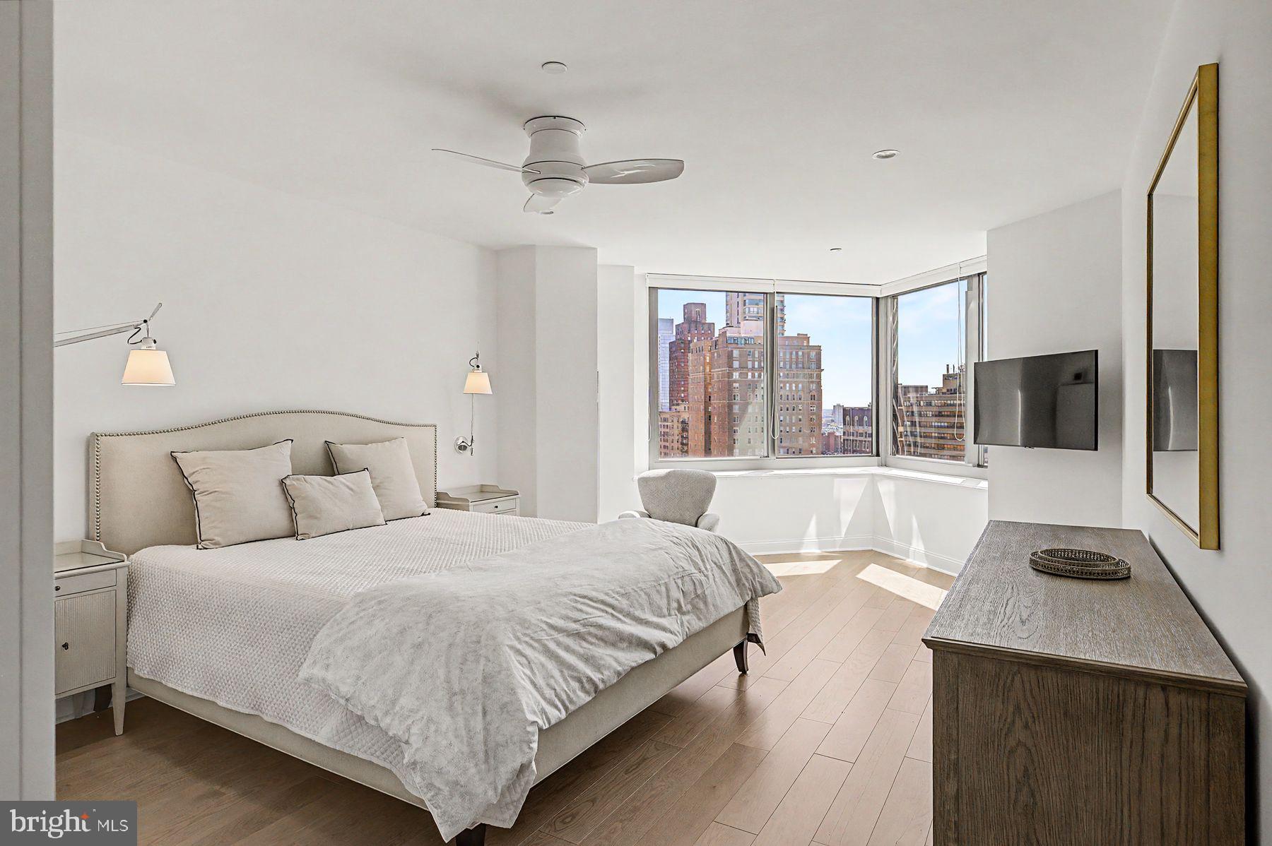 202-210 West Rittenhouse Square, Unit 1808 Philadelphia, PA 19103 - Photo 26 of 44