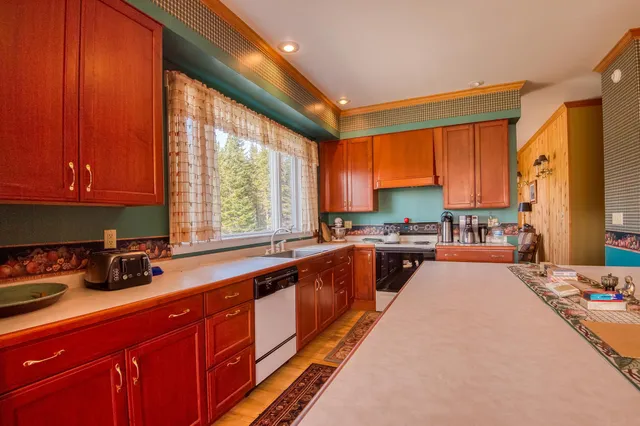 $989,000 | 208 Old County Road, Rangeley, ME 04970