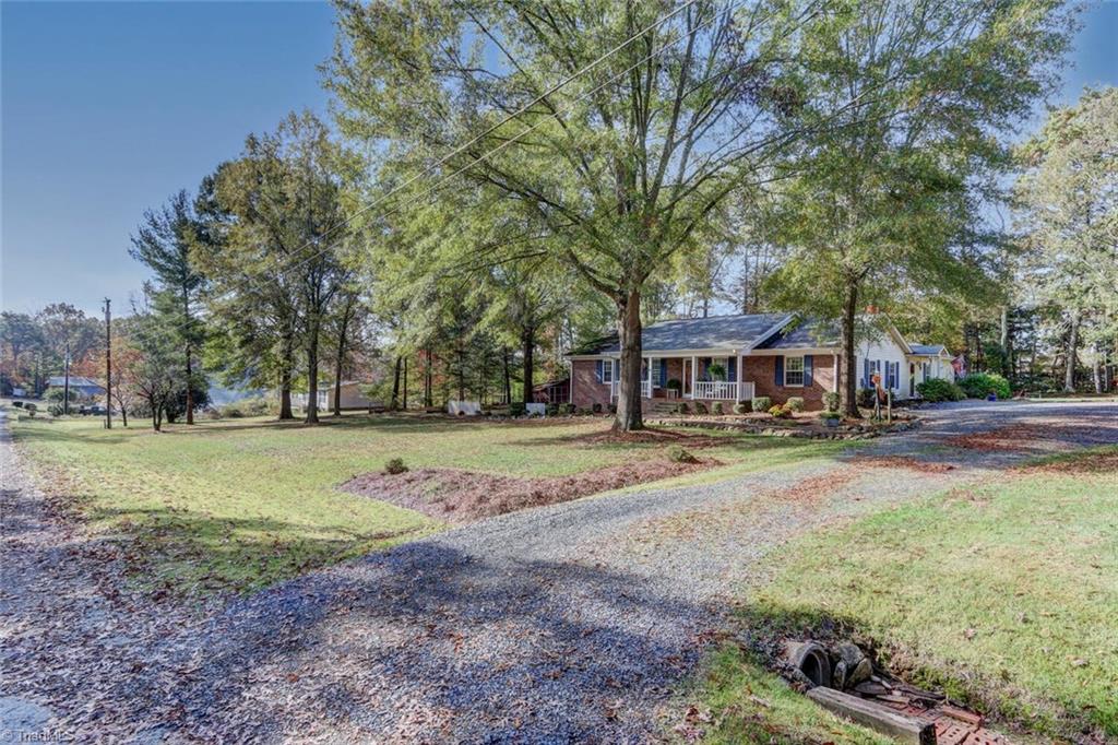 202 Calvary Road Stoneville, NC 27048 - Photo 3 of 33 Gallery Image 3