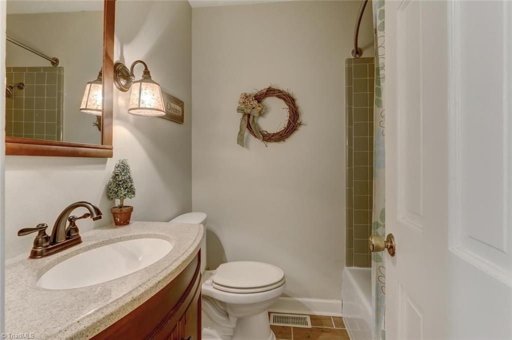 202 Calvary Road Stoneville, NC 27048 - Photo 24 of 33 Gallery Image 24