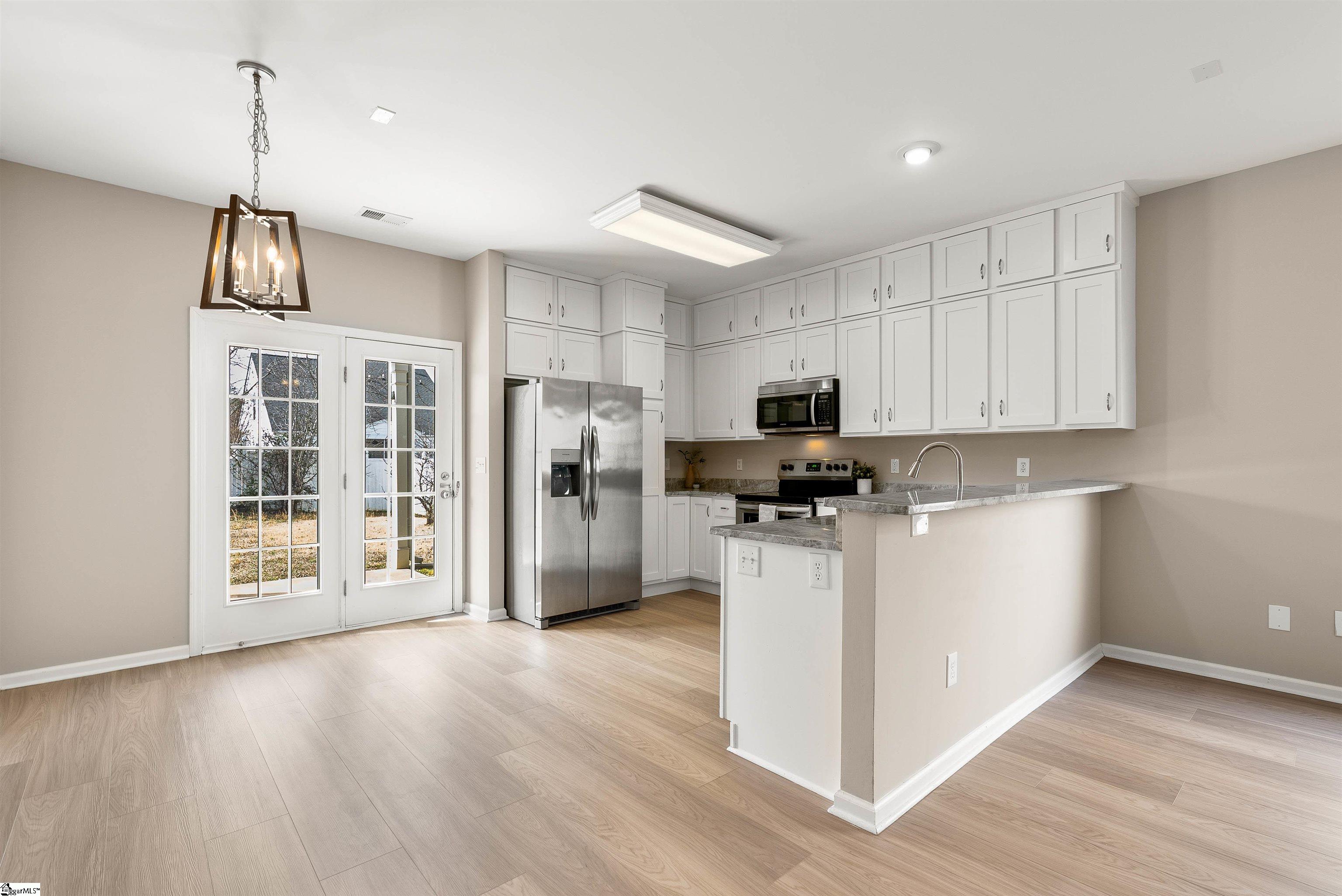 368 Robin Helton Drive Boiling Springs, SC 29316 - Photo 11 of 50