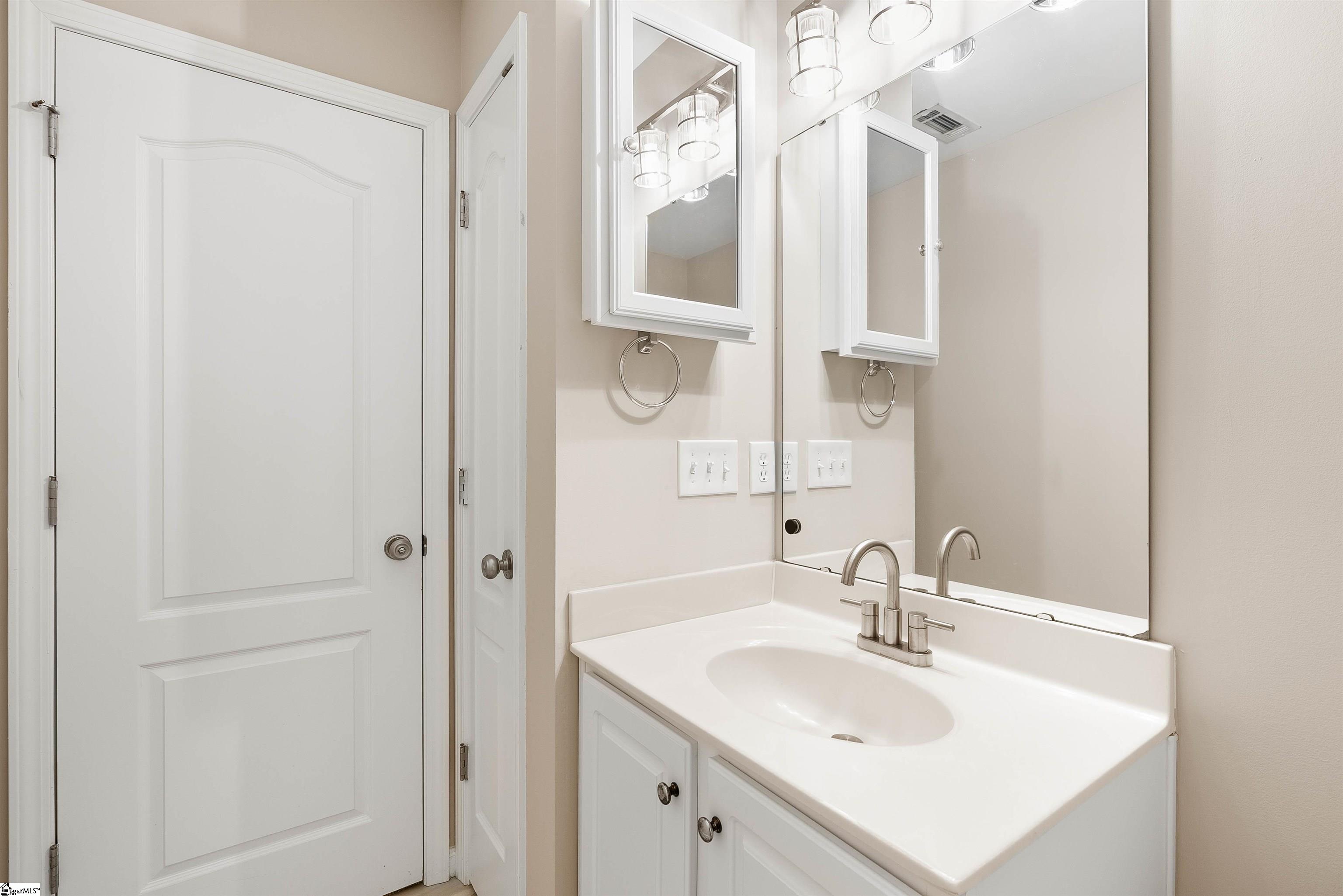 368 Robin Helton Drive Boiling Springs, SC 29316 - Photo 30 of 50