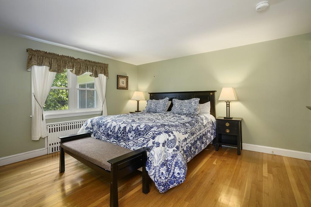 155 Pleasant Street Lexington, MA 02421 - Photo 12 of 32 Gallery Image 12