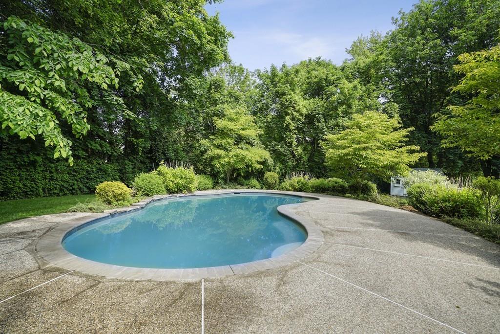 155 Pleasant Street Lexington, MA 02421 - Photo 28 of 32 Gallery Image 28
