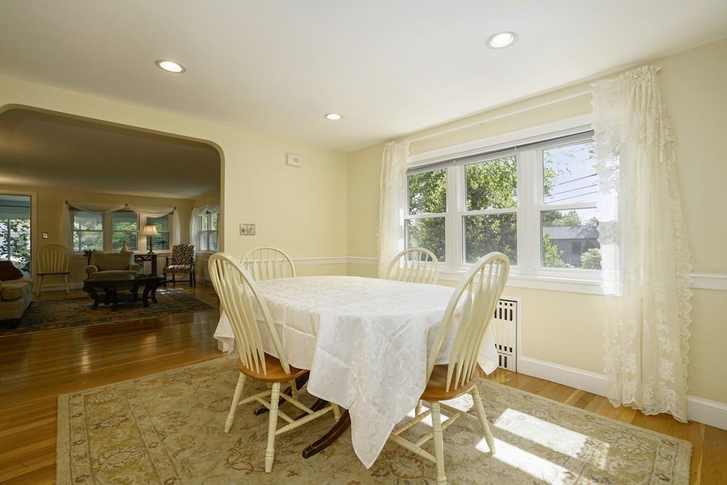 155 Pleasant Street Lexington, MA 02421 - Photo 5 of 32 Gallery Image 5