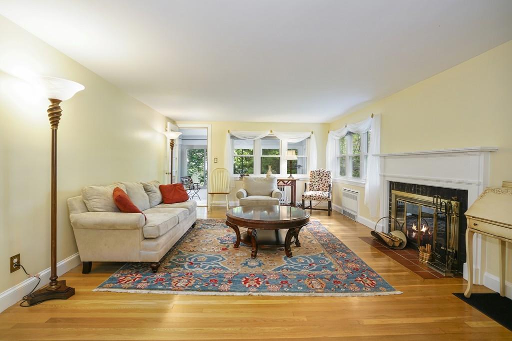 155 Pleasant Street Lexington, MA 02421 - Photo 6 of 32 Gallery Image 6