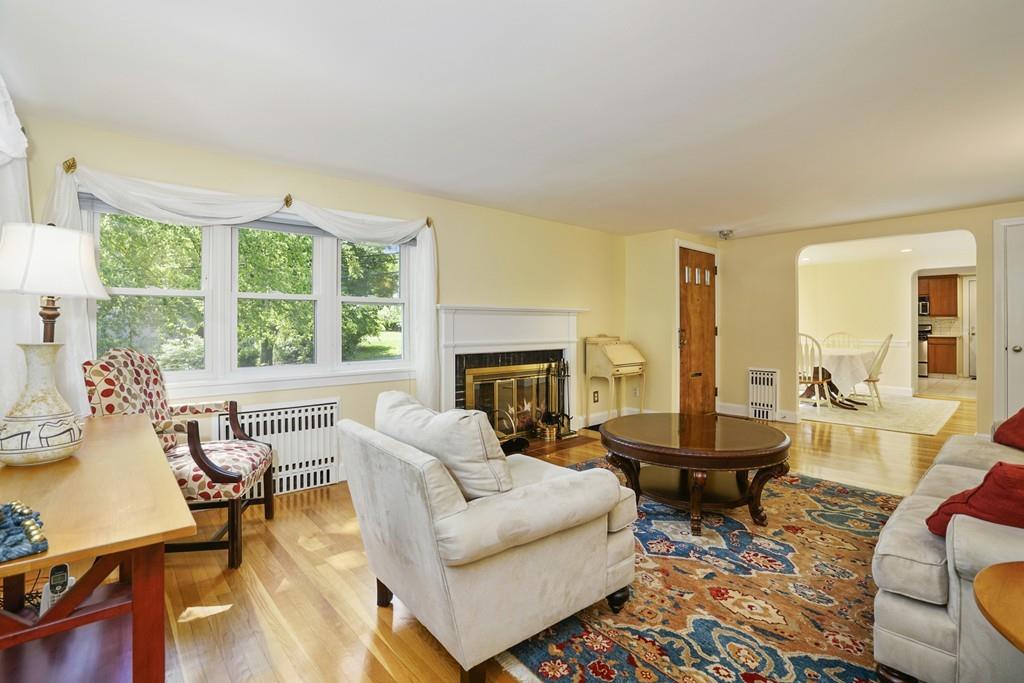 155 Pleasant Street Lexington, MA 02421 - Photo 8 of 32 Gallery Image 8