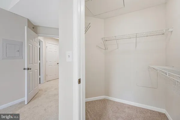 $419,000 | 4506 Superior Square, Unit 4506, Fairfax, VA 22033