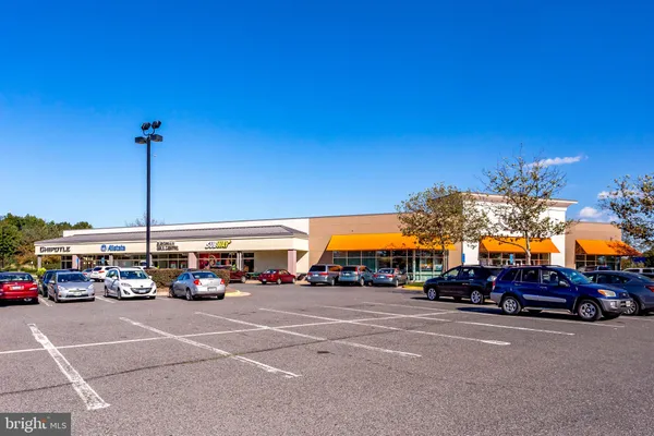 $419,000 | 4506 Superior Square, Unit 4506, Fairfax, VA 22033