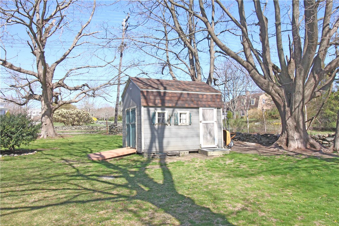 481 Oliphant Lane Middletown, RI 02842 - Photo 11 of 45